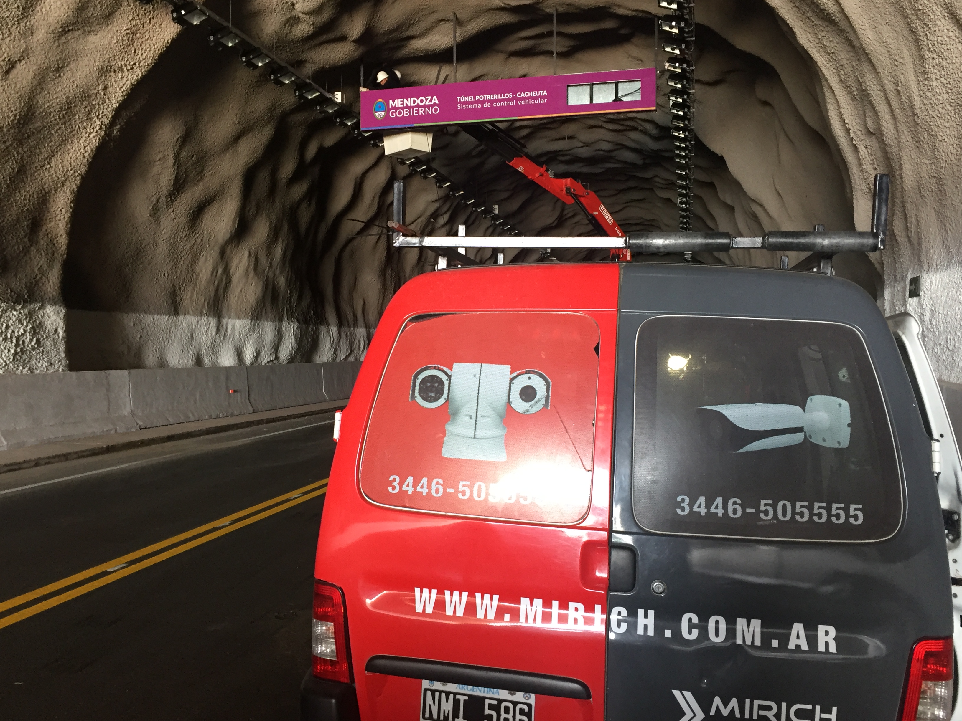 Tecnología en Tunel Cacheuta-Potrerillos